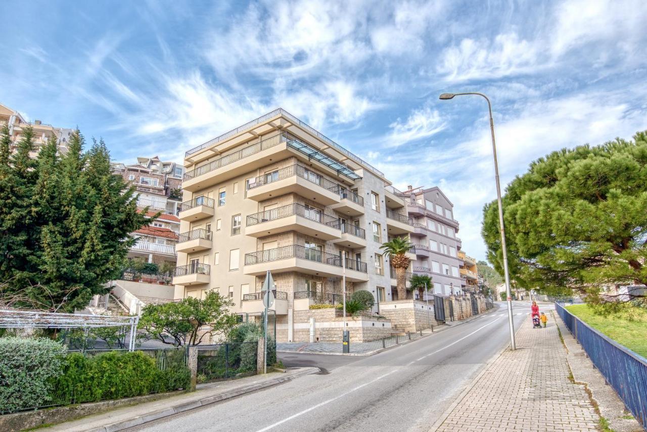 Ap Royal Oak - 2 Bedroom Apartment In Budva Exterior foto