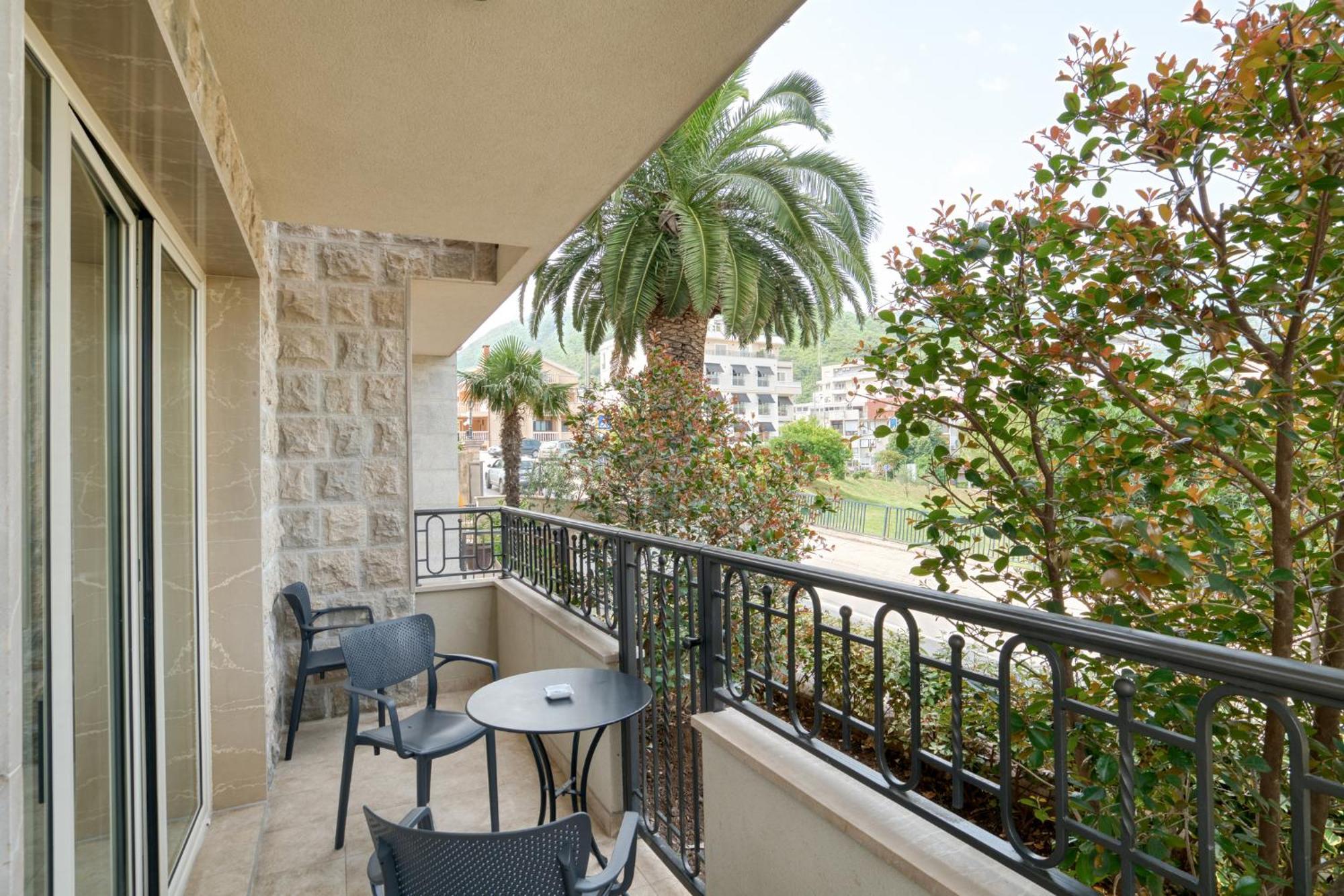 Ap Royal Oak - 2 Bedroom Apartment In Budva Exterior foto